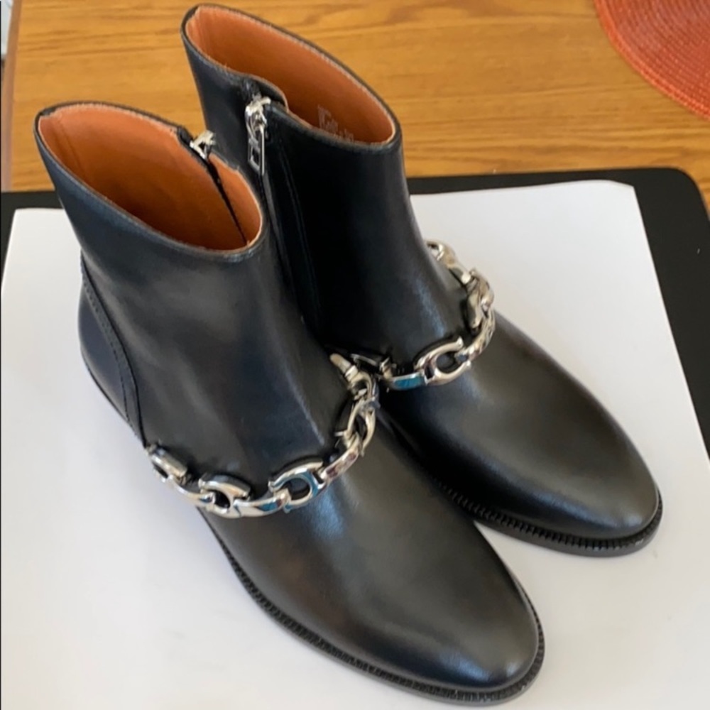 Coach Black Allen Ankle Leather Size 5 Boots With Silver Signature C Chain NIB - Picture 9 of 12